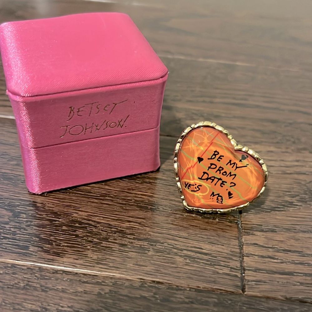 Betsey Johnson ring